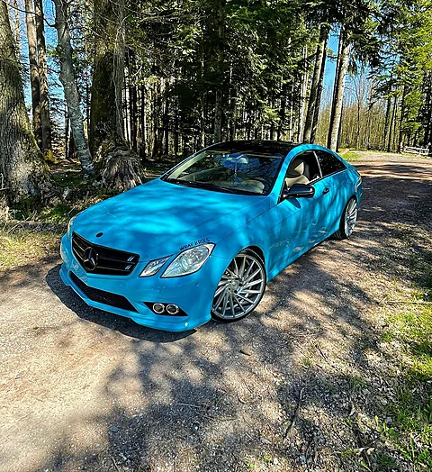 Mercedes-Benz E-Klasse, Folierung von WrapBro's