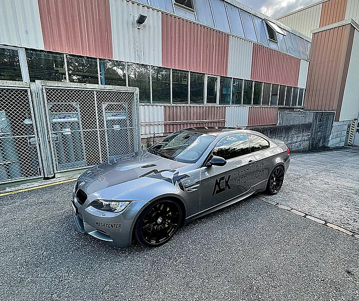 BMW M3 (E92), Beschriftung, Bild 2
