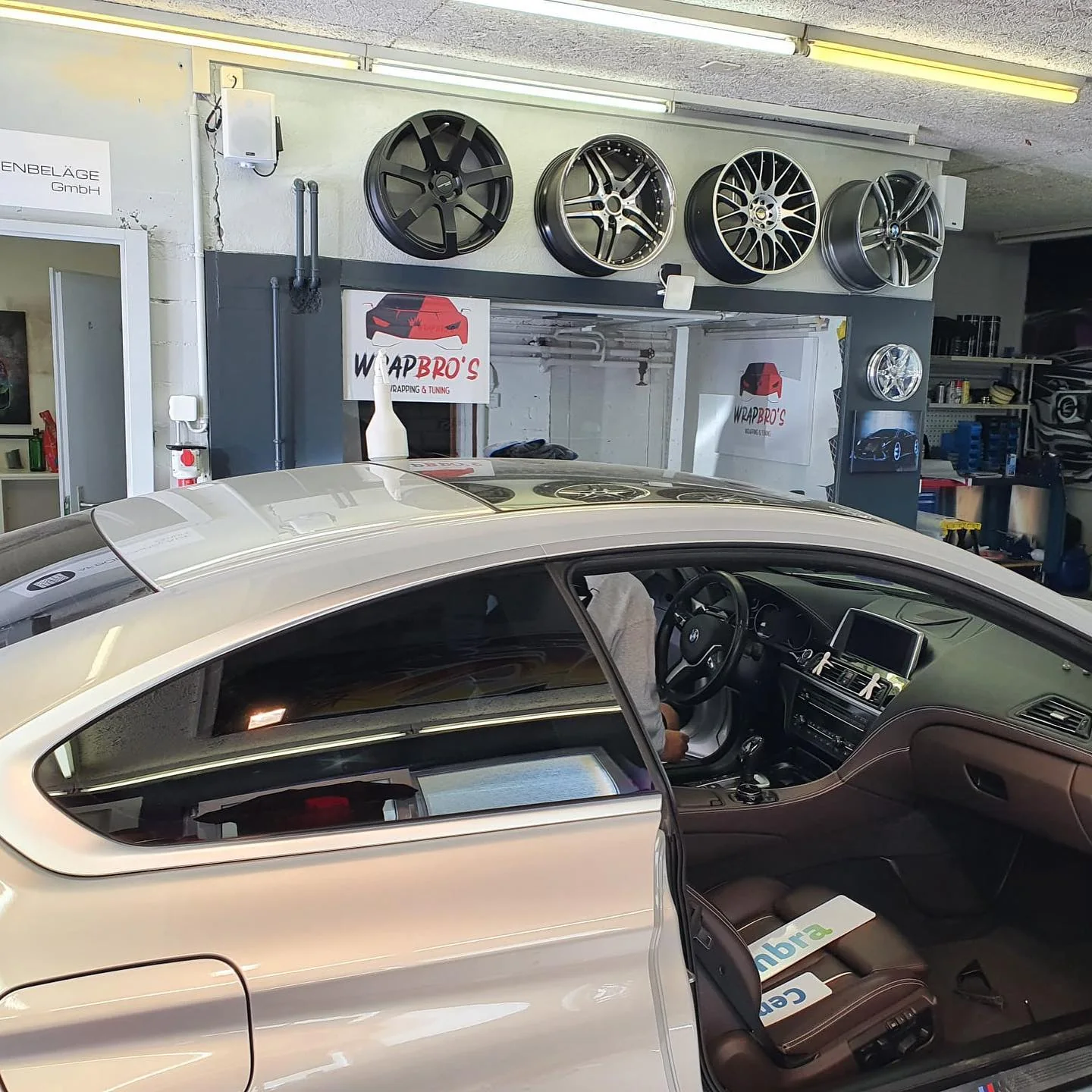 BMW 650i, Chrome Delete