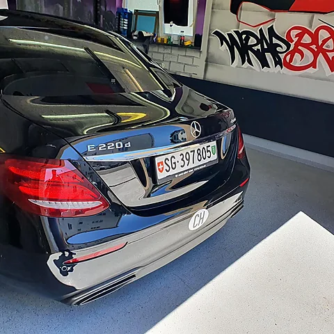 Mercedes-Benz E-Klasse, Chrome Delete von WrapBro's