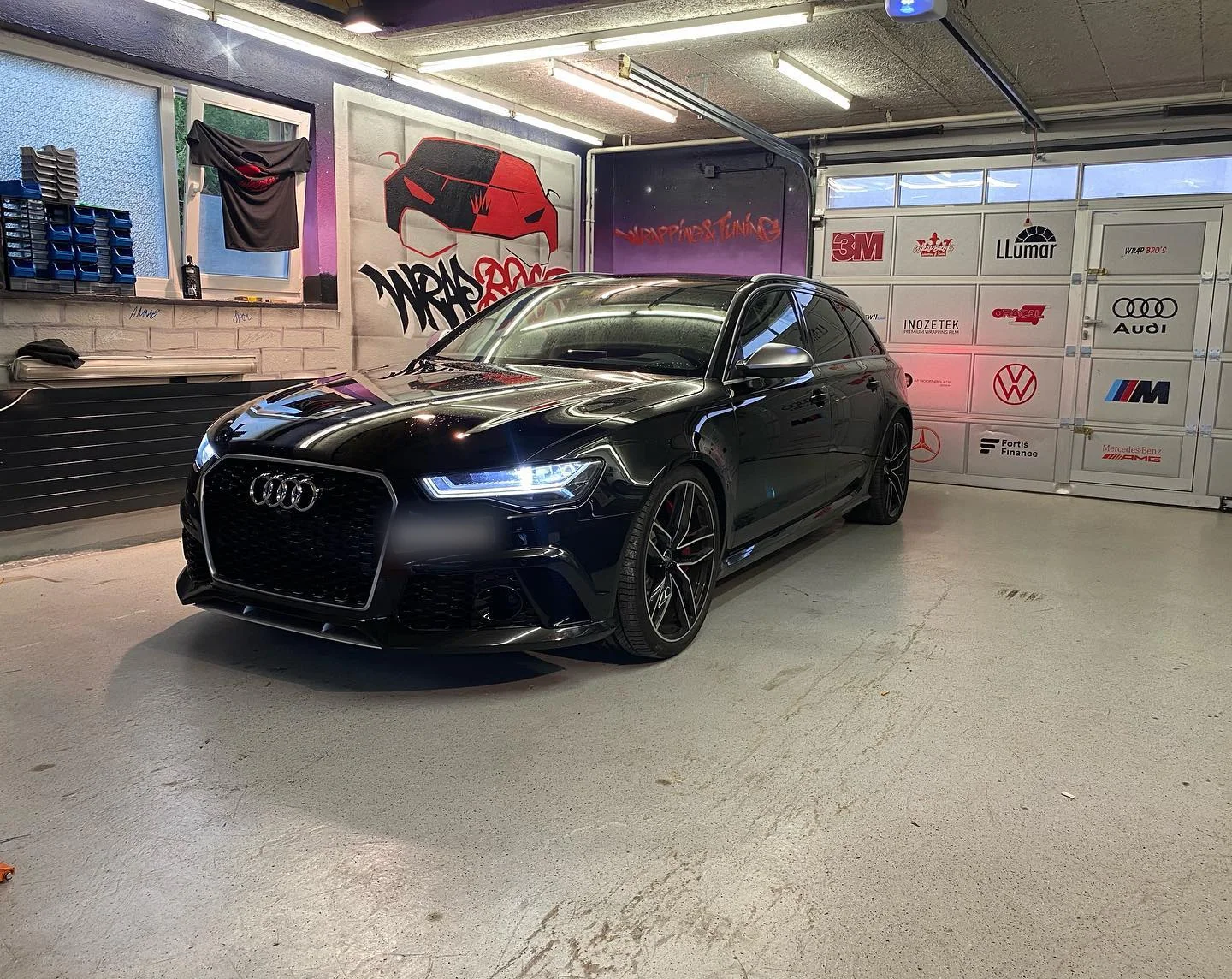 Audi RS6, Folierung + Chrome Delete