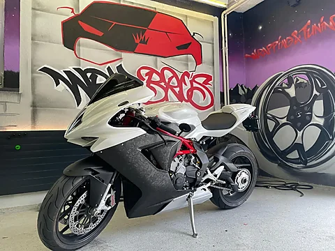 MV Agusta F3 800 (Motorrad), Motorradfolierung von WrapBro's