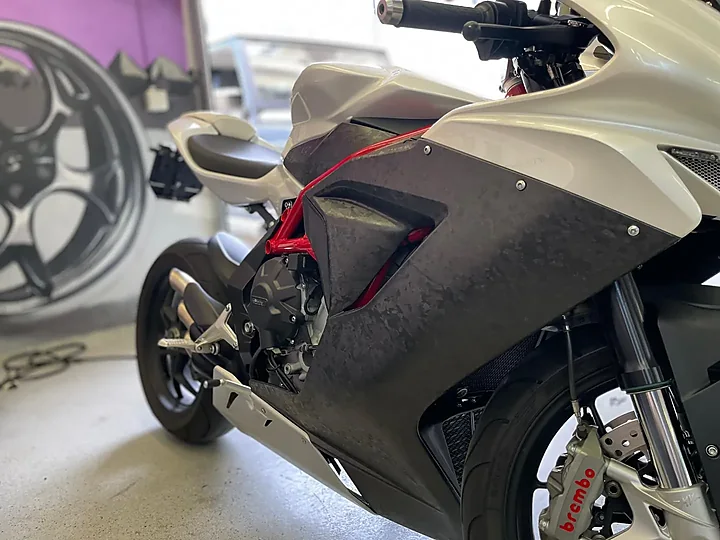 MV Agusta F3 800 (Motorrad), Motorradfolierung, Bild 6
