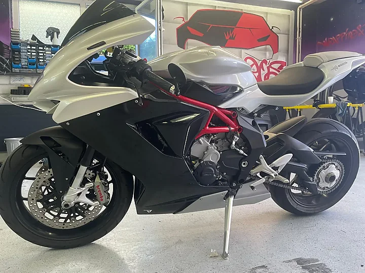 MV Agusta F3 800 (Motorrad), Motorradfolierung, Bild 8