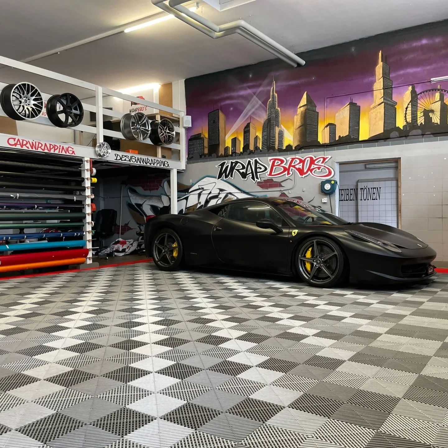 Ferrari 458 Italia, Folierung