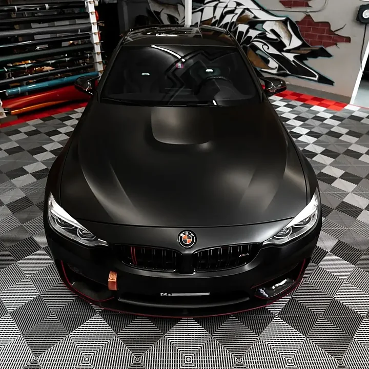 BMW M4 (F82), Folierung, Bild 1