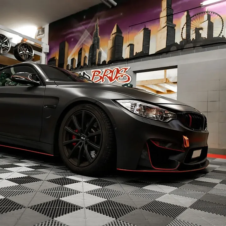 BMW M4 (F82), Folierung, Bild 4