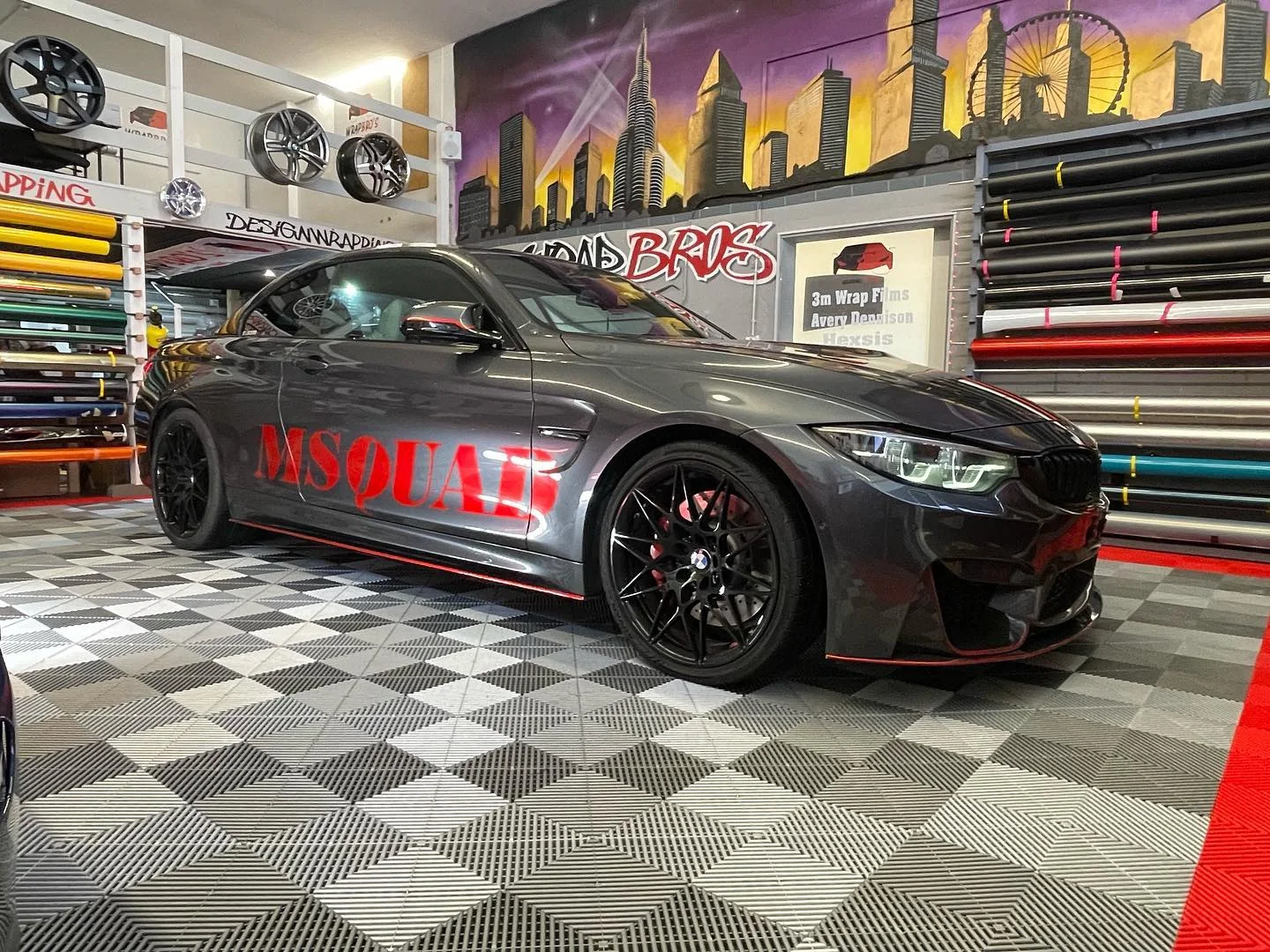 BMW M4, Teilfolierung