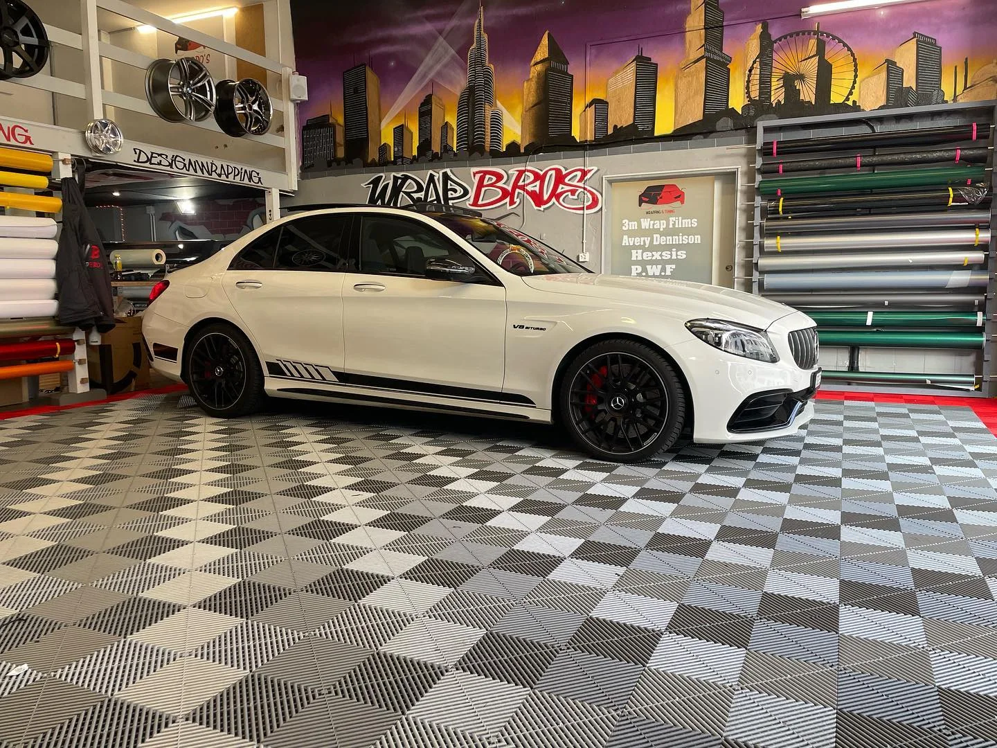 Mercedes-AMG C63 S, Chrome Delete + Beschriftung