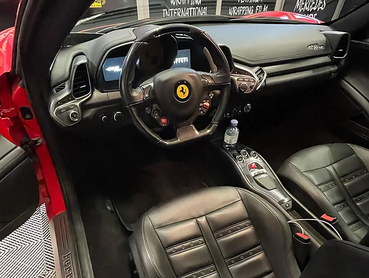 Ferrari 458 Italia, Interieur, Bild 4