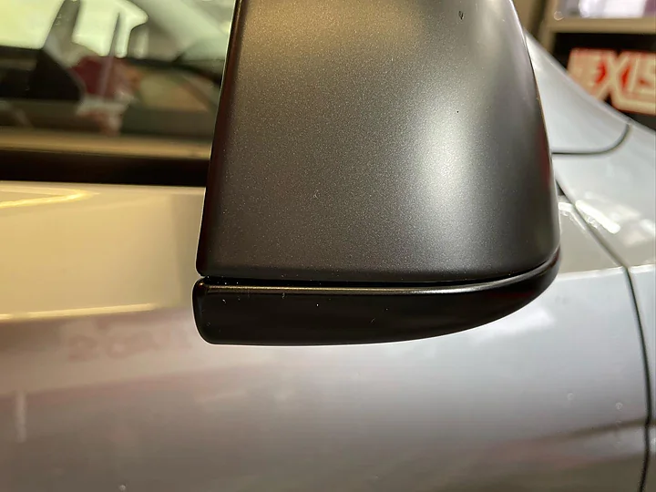 Tesla Model Y Performance, Chrome Delete, Bild 3