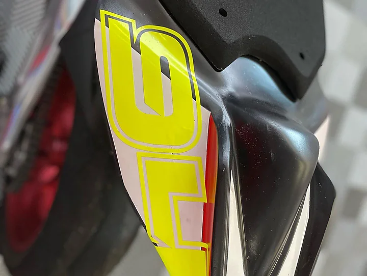 Aprilia RSV4 Superbike (Motorrad), Motorradfolierung, Bild 5