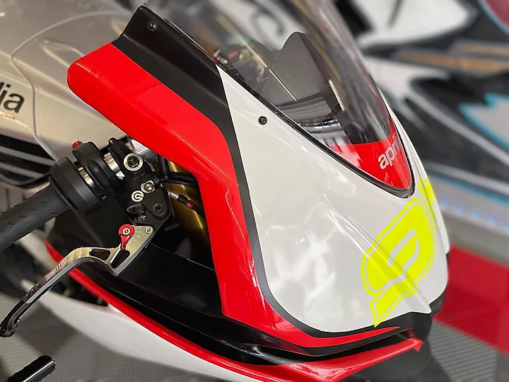 Aprilia RSV4 Superbike (Motorrad), Motorradfolierung, Bild 6