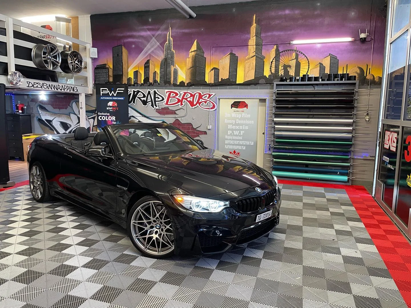 BMW M4, Chrome Delete