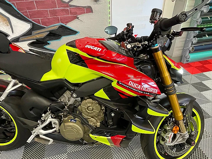 Ducati Streetfighter V4 S (Motorrad), Motorradfolierung + Design, Bild 2