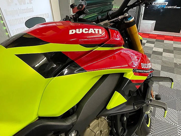 Ducati Streetfighter V4 S (Motorrad), Motorradfolierung + Design, Bild 3