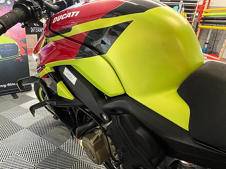 Ducati Streetfighter V4 S (Motorrad), Motorradfolierung + Design, Bild 6