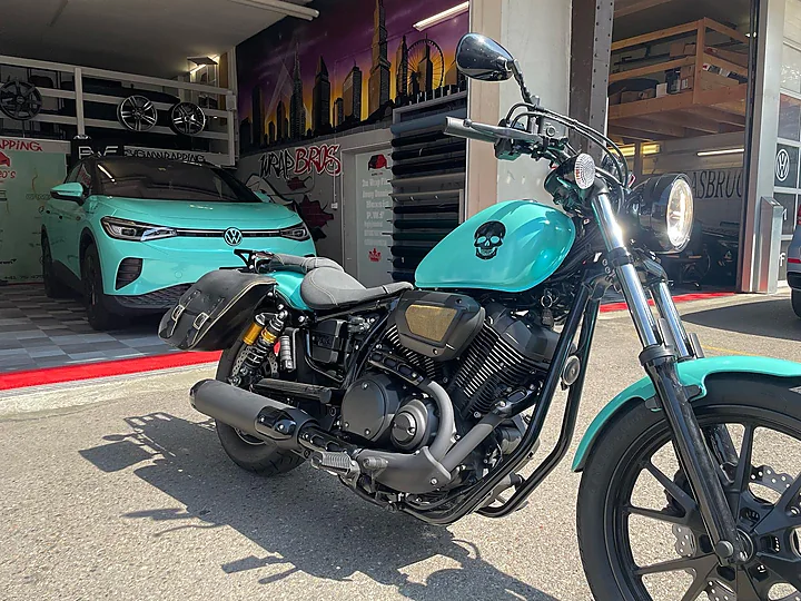VW ID.4 und Yamaha XV 950R, Folierung (Auto + Motorrad), Bild 6