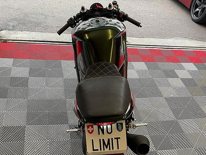 Triumph Speed Triple (Motorrad), Motorradfolierung, Bild 6