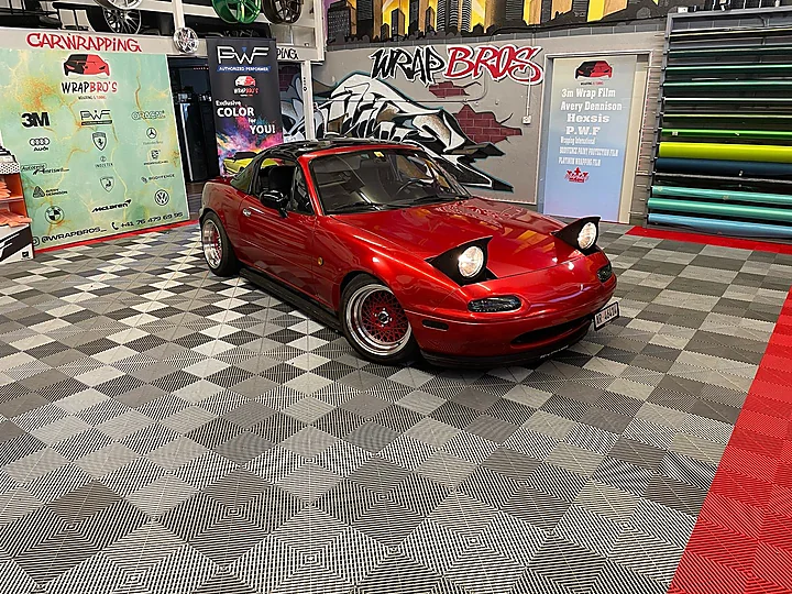 Mazda MX-5 Miata, Folierung, Bild 2