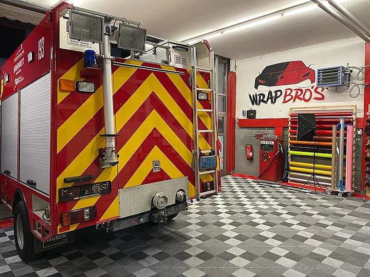 Feuerwehrauto, Designfolierung, Bild 1