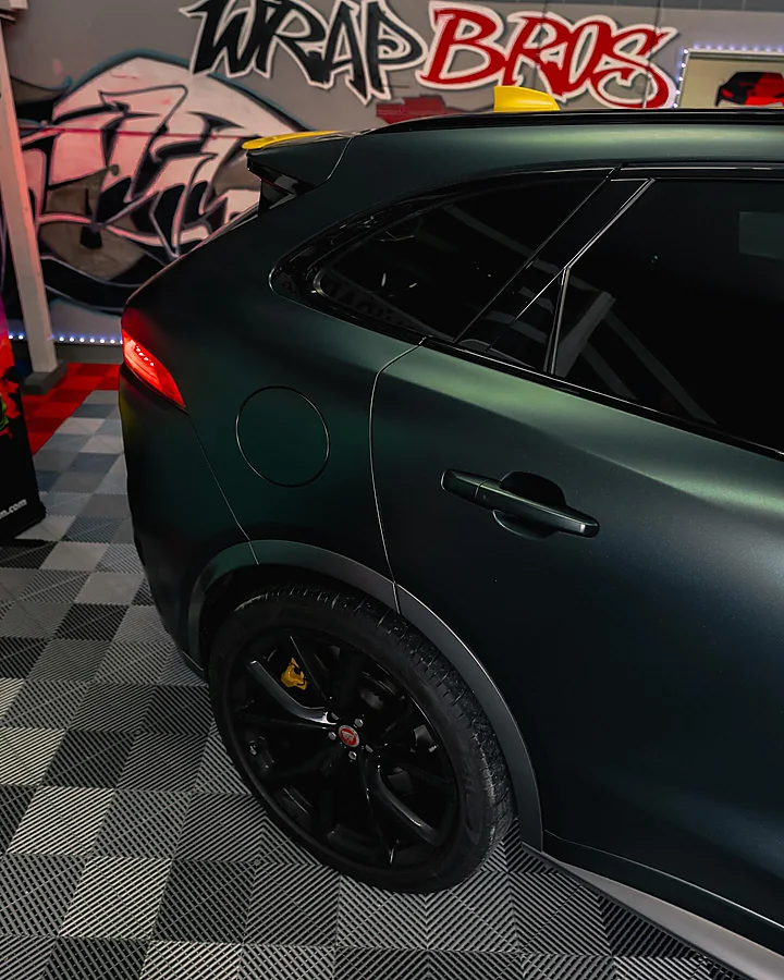 Jaguar F-Pace SVR, Folierung + Lackierung, Bild 6