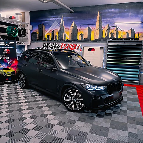 BMW X5, Folierung + Lackierung + Tönung + Bodykit von WrapBro's