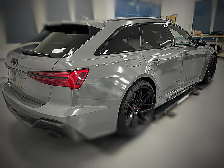 Audi RS6 (C8), Folierung, Bild 3