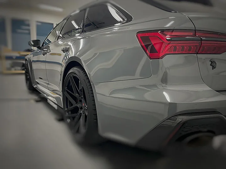 Audi RS6 (C8), Folierung, Bild 8