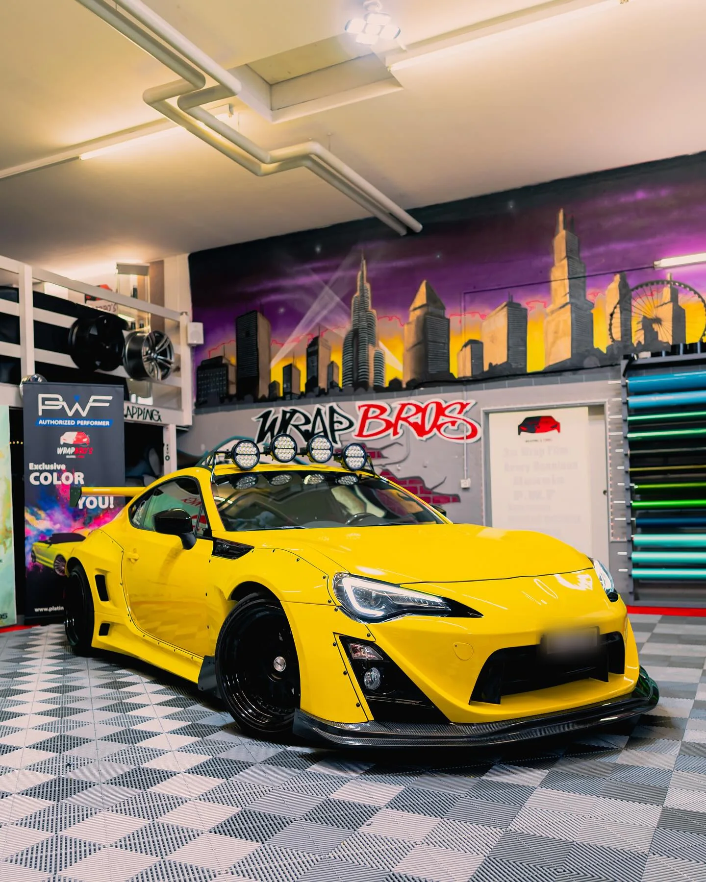 Toyota GT86 Varis Panden Turbo, Folierung