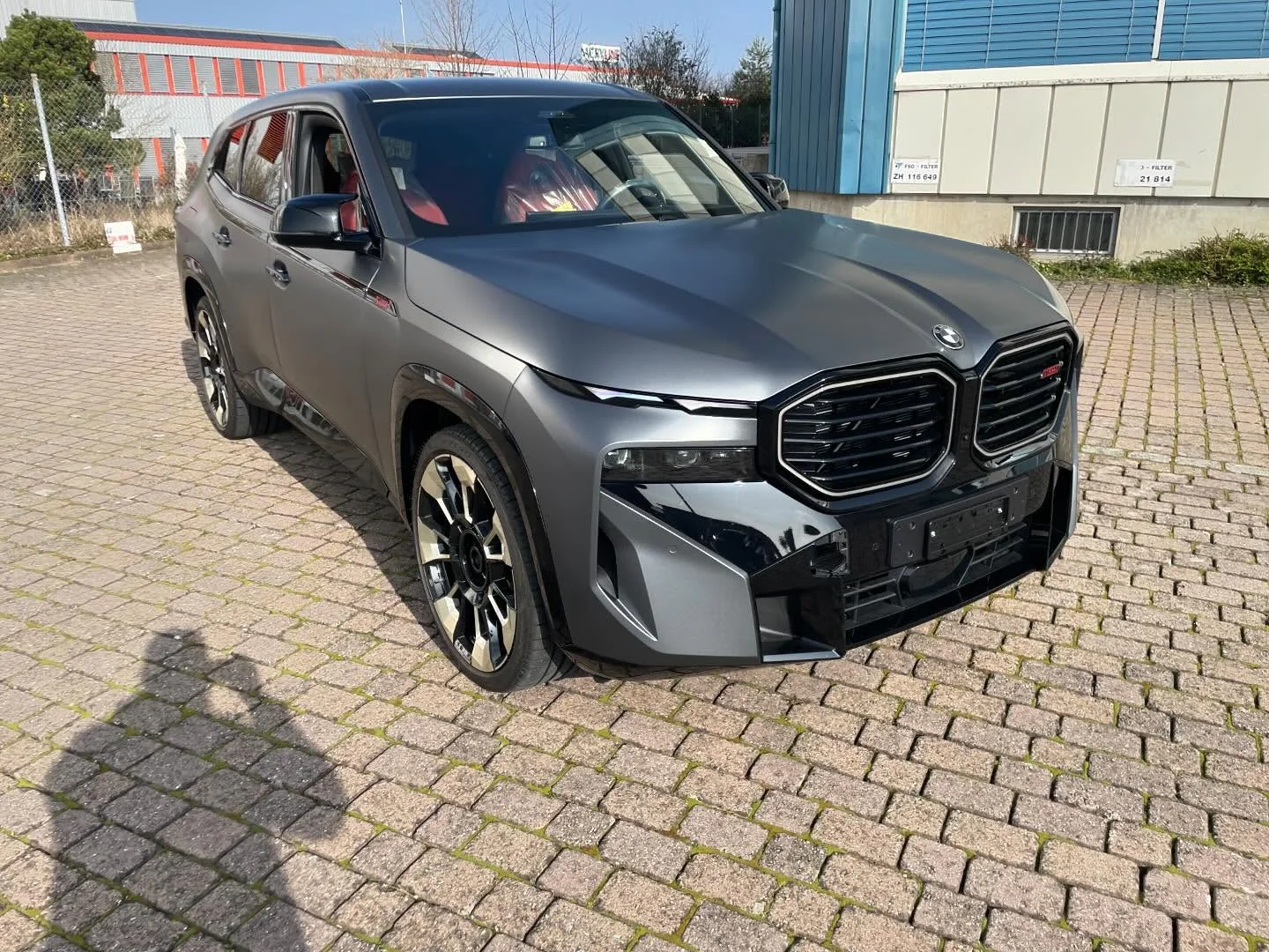 BMW XM (2023/24), Folierung