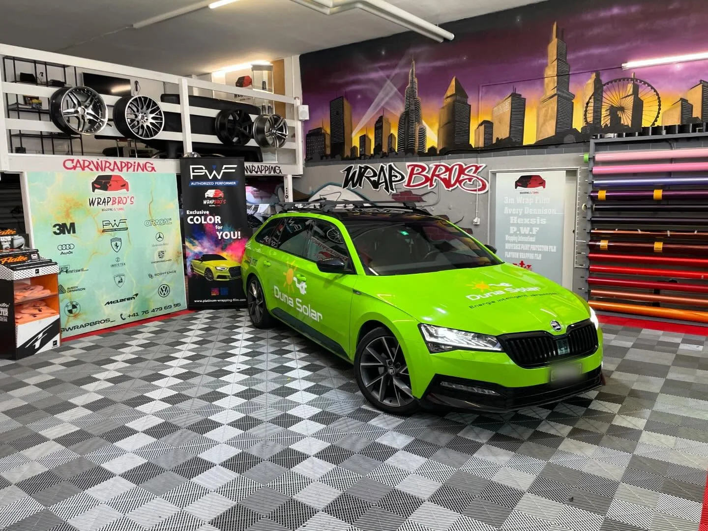 Skoda (Firmenfahrzeug), Folierung + Beschriftung