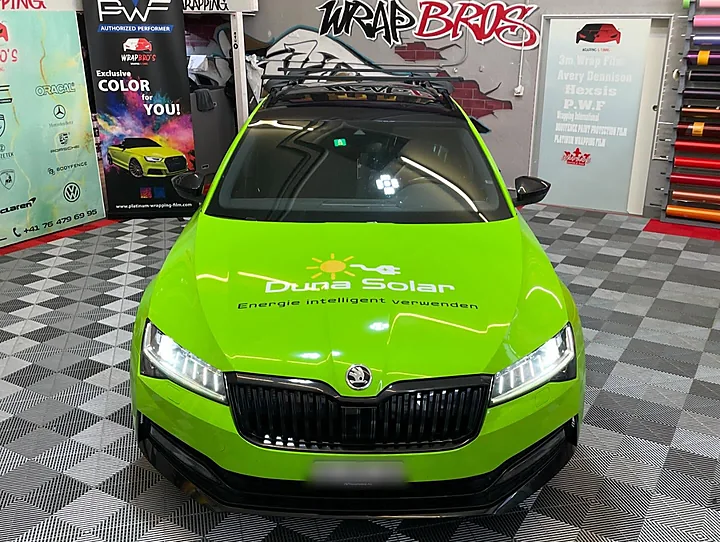 Skoda (Firmenfahrzeug), Folierung + Beschriftung, Bild 3