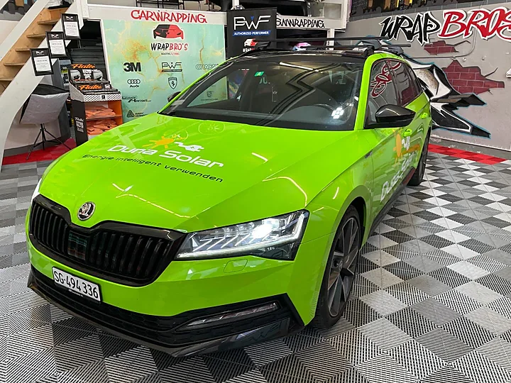 Skoda (Firmenfahrzeug), Folierung + Beschriftung, Bild 4