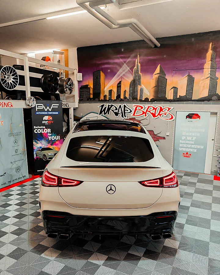 Mercedes-Benz, Folierung, Bild 2