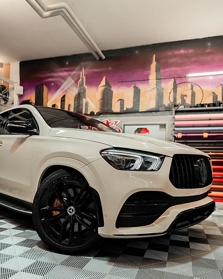 Mercedes-Benz, Folierung, Bild 9