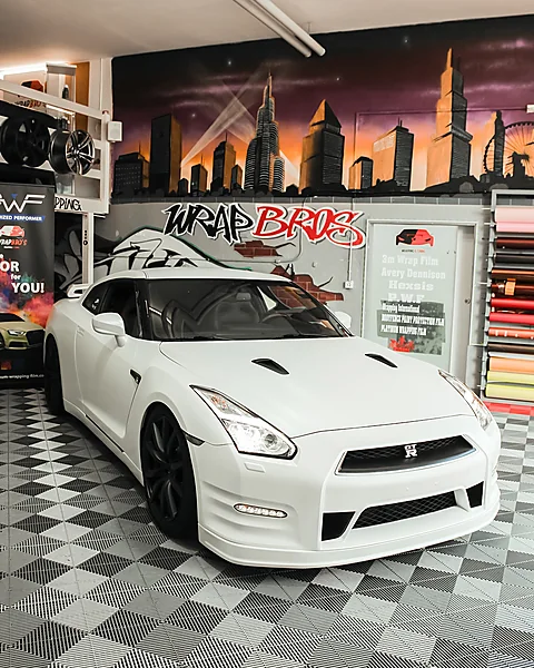 Nissan GT-R, Folierung von WrapBro's