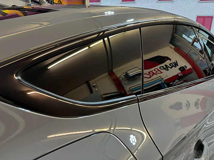 Audi RS5, Tönung, Bild 2