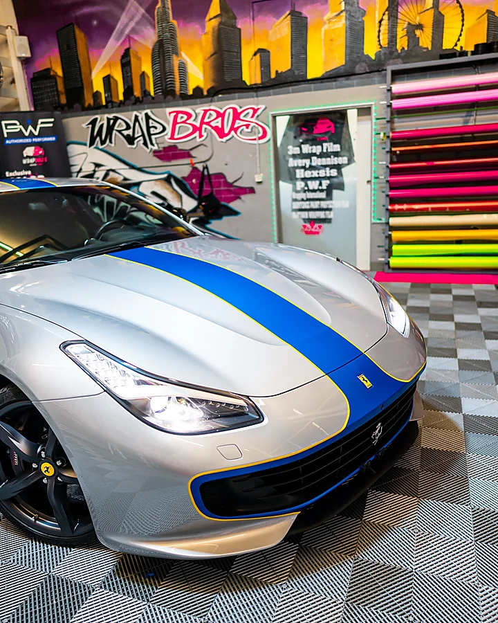 Ferrari GTC4Lusso, Teilfolierung + Spurverbreiterung, Bild 1
