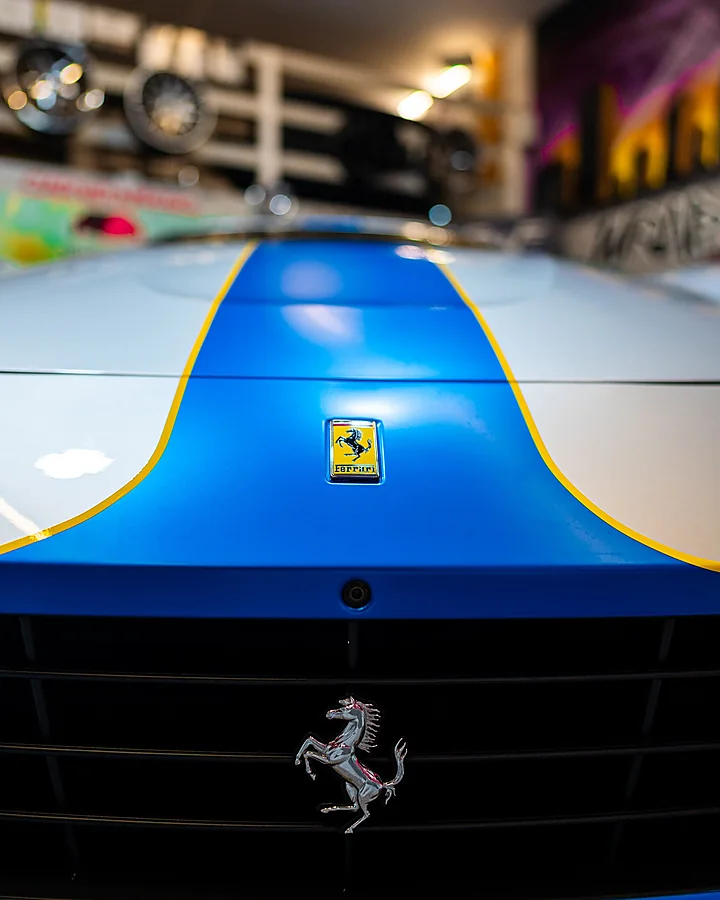 Ferrari GTC4Lusso, Teilfolierung + Spurverbreiterung, Bild 3