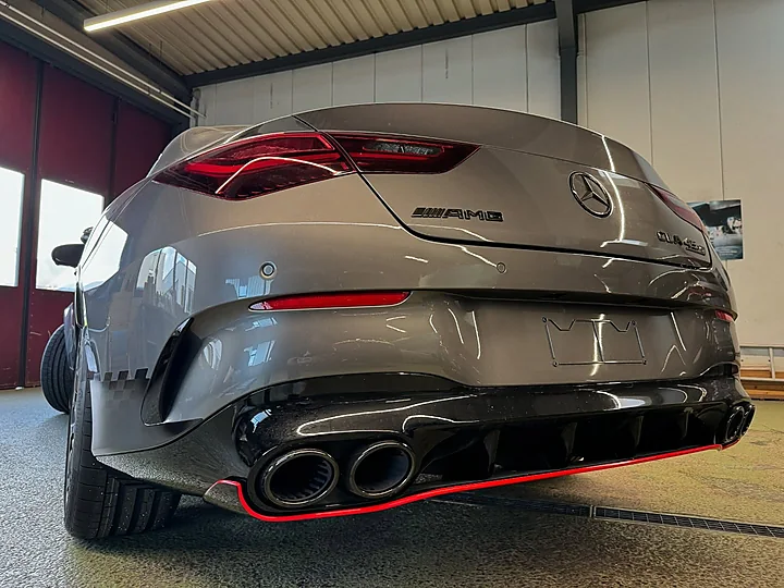 Mercedes-AMG CLA 45 S, Designfolierung, Bild 2