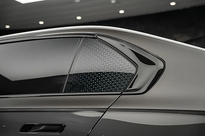 BMW 7er, Folierung + Chrome Delete, Bild 9