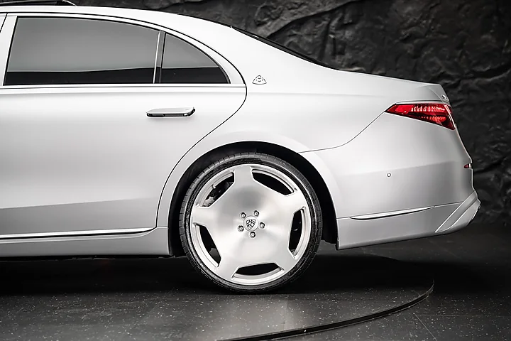 Mercedes-Benz S-Klasse, Folierung + Umbau, Bild 9