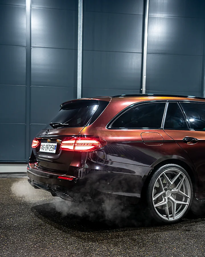 Mercedes-Benz E-Klasse, Aufbereitung + Folierung, Bild 4
