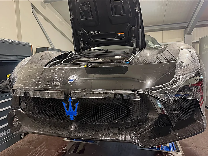 Maserati MC20 GT2 Stradale, PPF, Bild 6